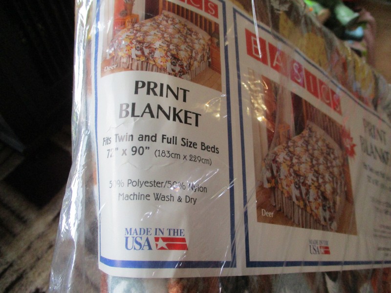 Basics Deer print Blanket Polyester/Nylon 72"x90” Twin/Full Made in USA NEW VTG gallery
