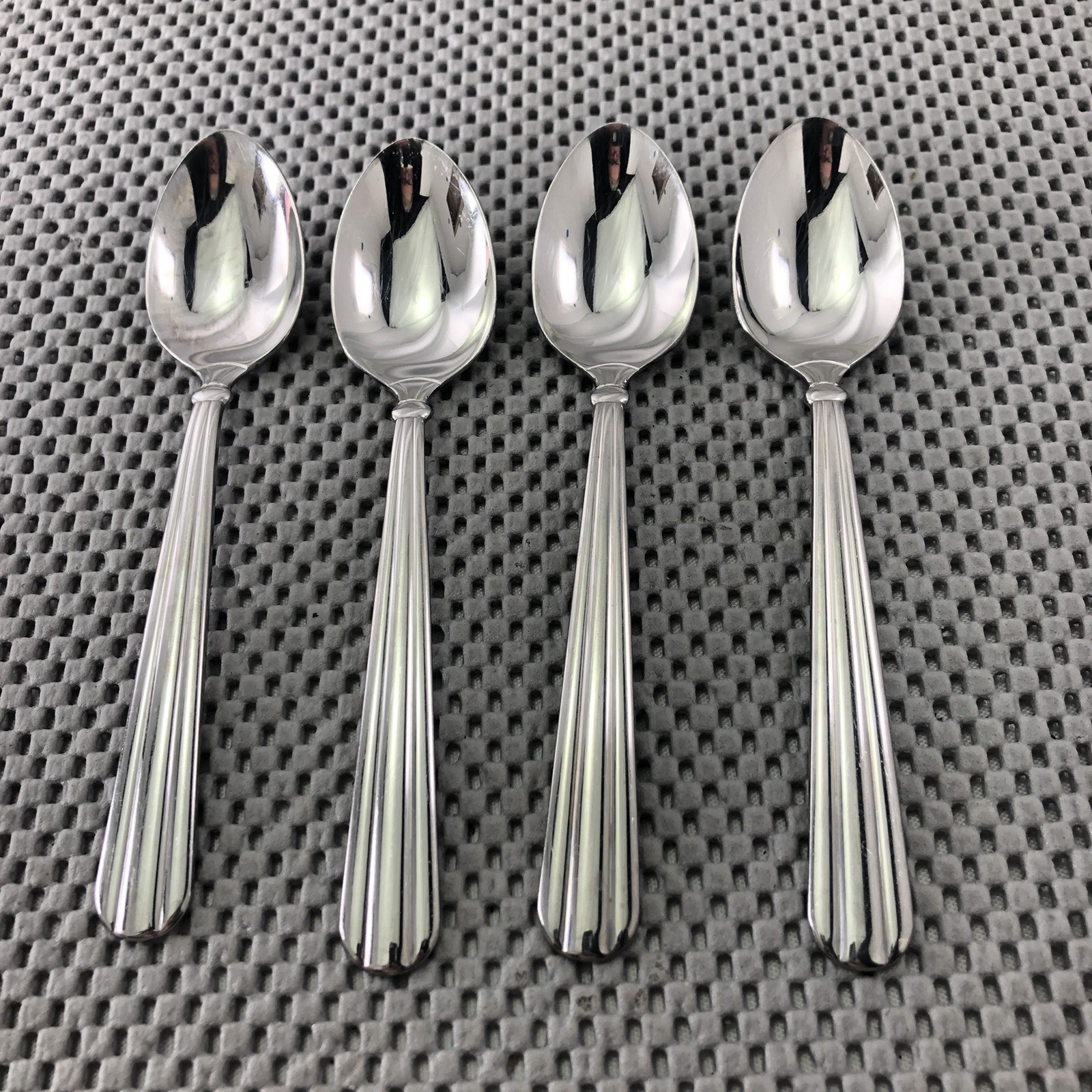 Oneida USA UNITY Stainless Flatware Pieces ~ 4 Teaspoons gallery