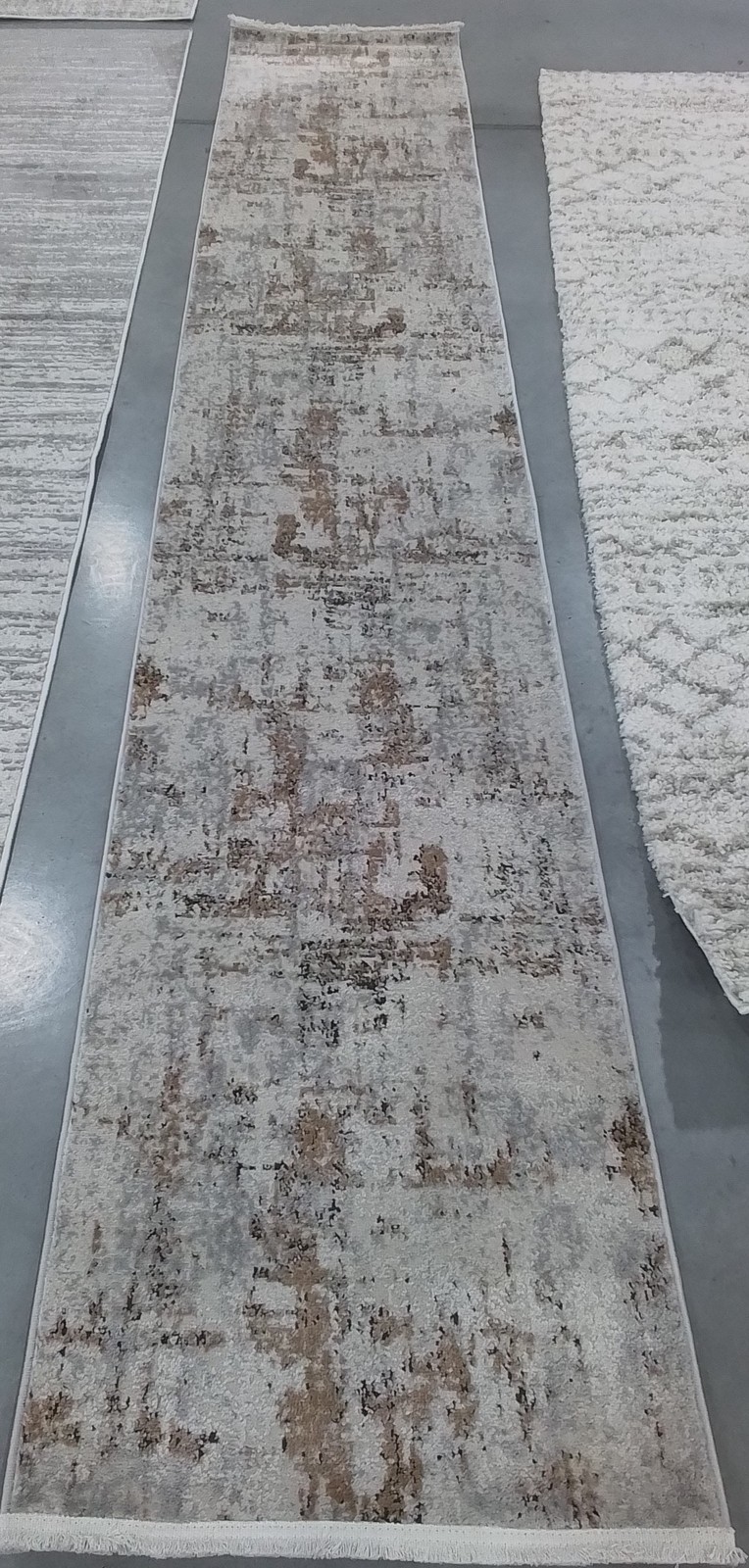 GREY / GOLD 2'-2" x 12'-0" Back Stain Rug, Reduced Price 1172785944 SHV723G-212 gallery