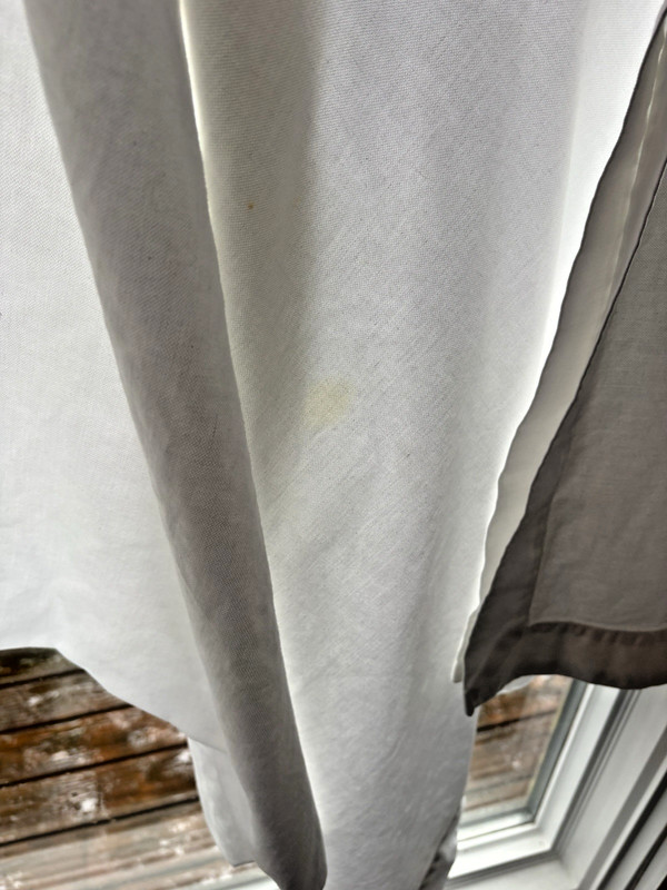Williams Sonoma "Square" RN71395 table cloth white Pre-owned 3 avail. 66"x62" gallery