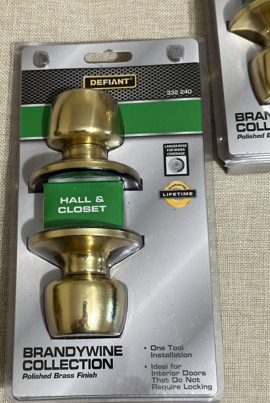 )2Defiant Brandywine Collection Polished Brass Finish Hall & Closet Door Handle gallery
