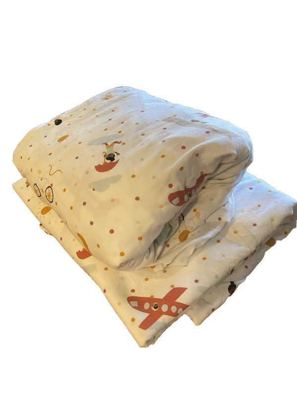 Pillowfort Twin Sheet Set Flat Fitted & 1 Case White Crisp Cotton Kids at Play gallery