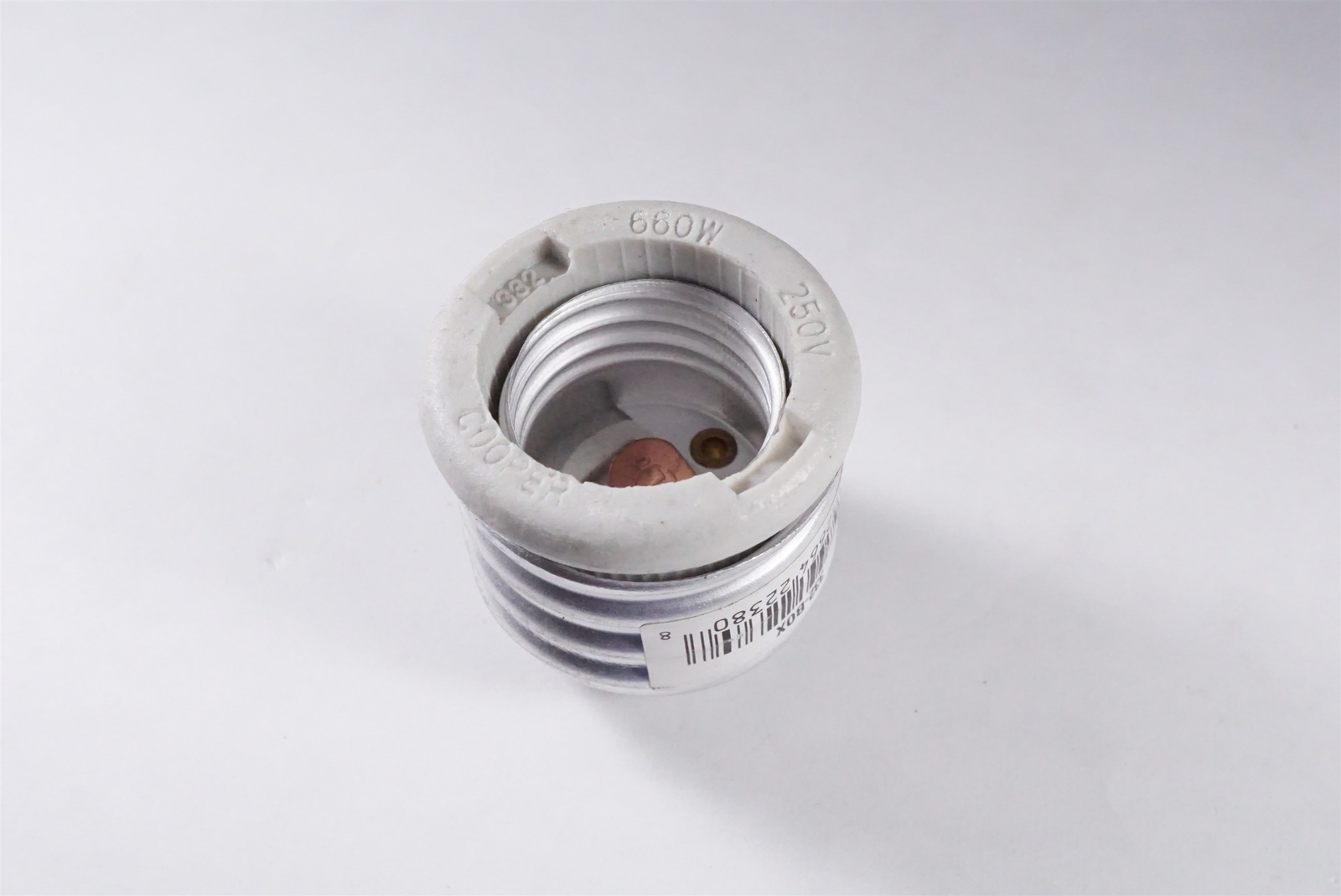322 Cooper Mogul to Medium Base Adapter Reducer 250V 660W E39 to E26 322-BOX NOS gallery