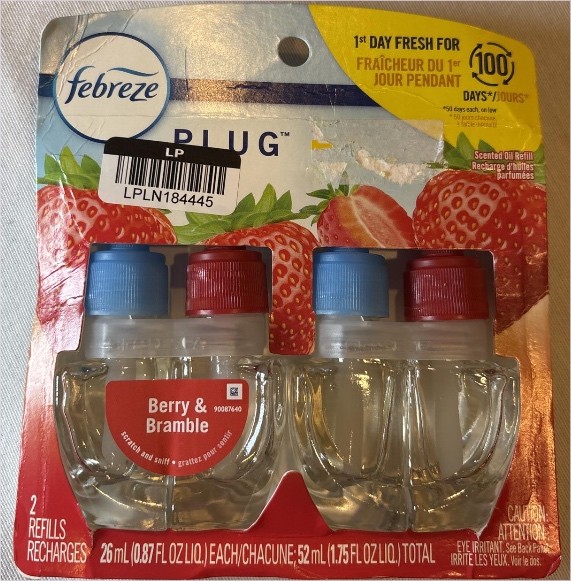 Febreze Odor-Fighting Fade Defy Plug Air Freshener Refill- Berry & Bramble- 2 ct gallery