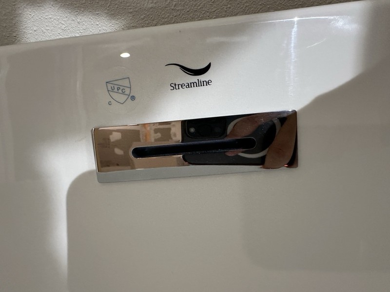 66" Streamline N260ORB SoakingFreestanding Tub and Tray With Internal Drain gallery