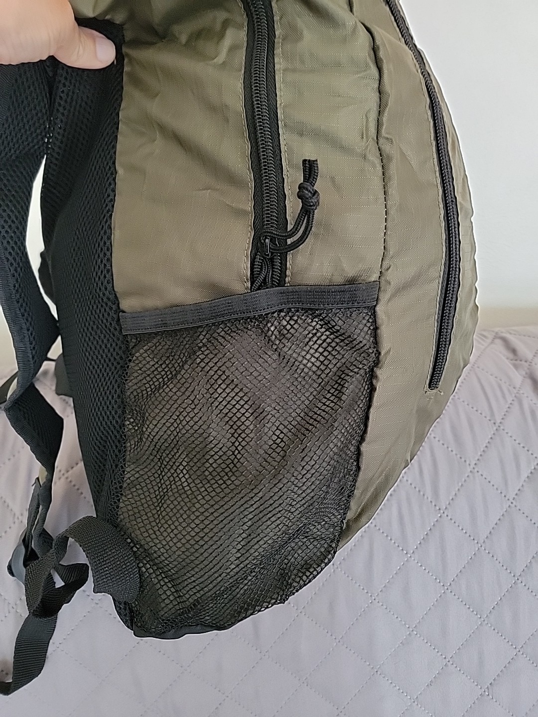 Eddie Bauer Packable Lightweight Backpack/Shoulder Bag Stowaway Excellent 4