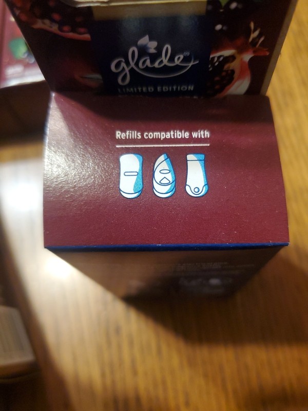 Glade PlugIns Pomegranate & Currant Scented Oil Refills 0.67oz Lot Of 8 gallery