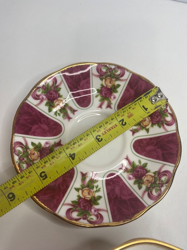 Royal Albert Old Country Roses Ruby Damask Bone China Teacup Saucer Set Footed gallery