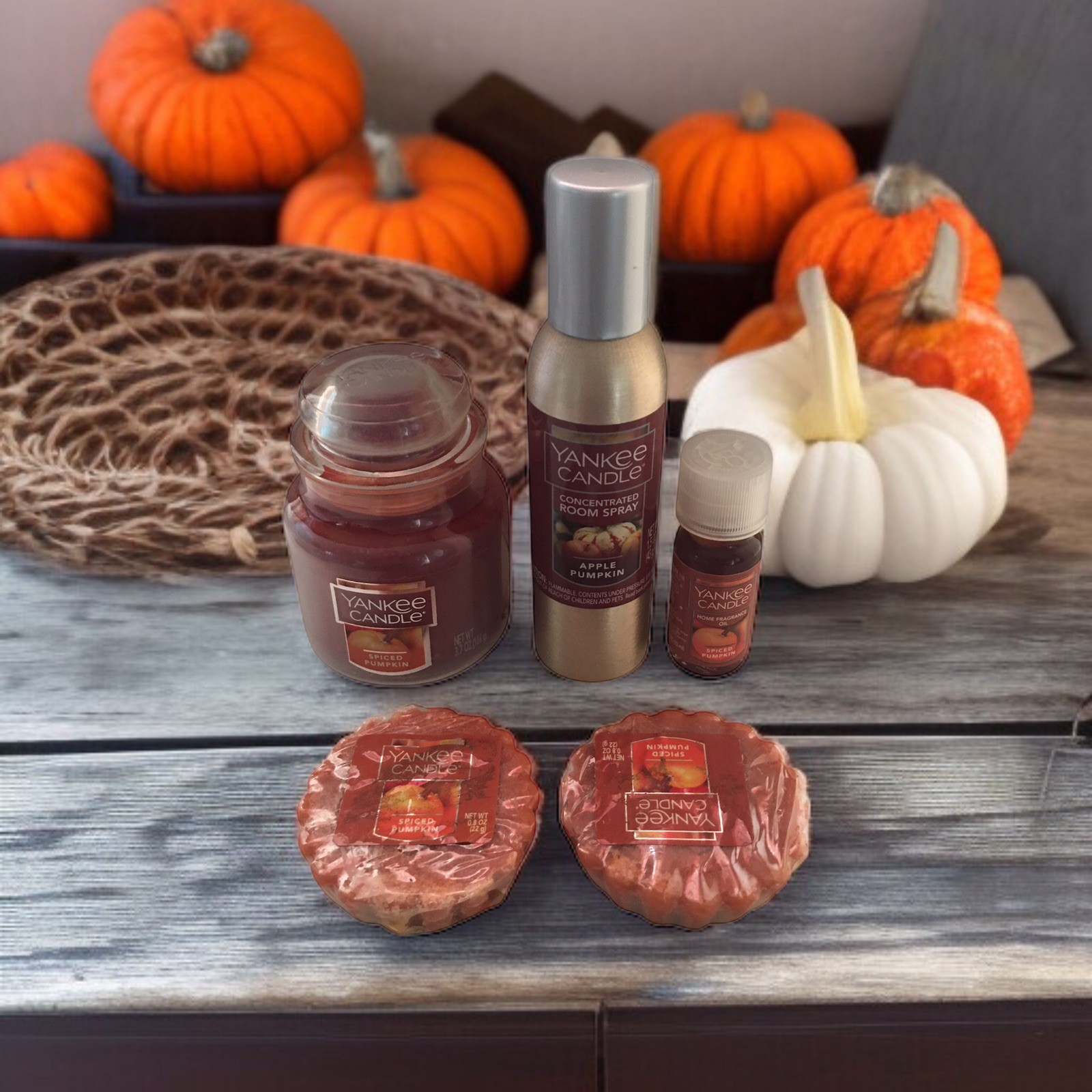 Yankee Candle SPICED PUMPKIN Home Fragrance Oil 0.33 fl oz and Mini 3.7oz Candle gallery