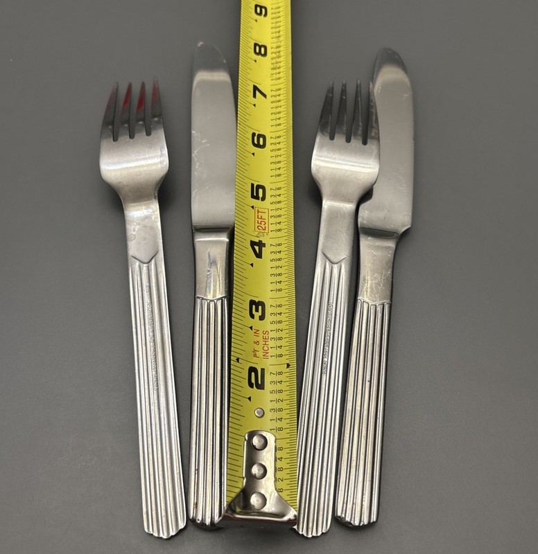 Cambridge TIDES Flatware Set 4 Pieces Ribbed Ridges Stainless 2 Forks 2 Knives gallery