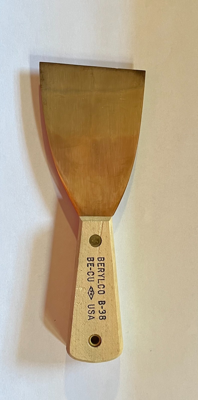BERYLCO B38 3" WIDE SCRAPER NON SPARKING NON CORROSIVE NON MAGNETIC gallery