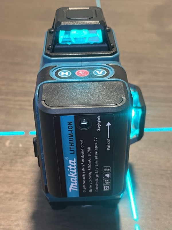Green Laser Level, Wall-Mounted, High-Precision Horizontal Vertical, 16-Line 360 gallery