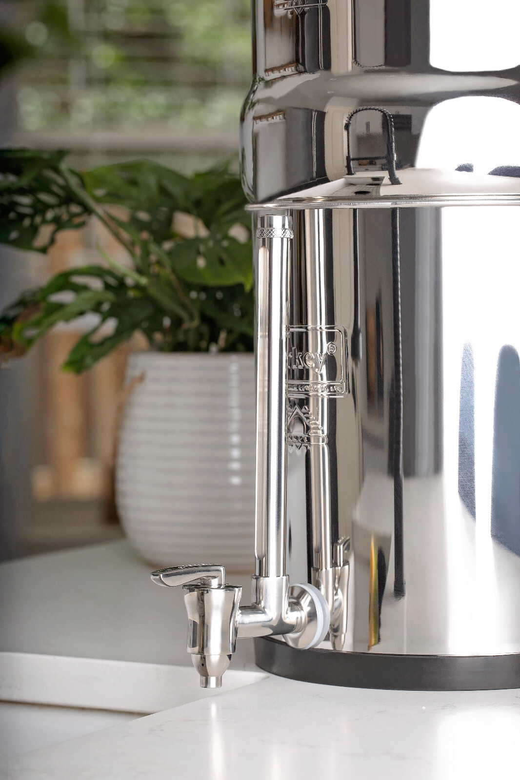 Stainless Steel Berkey Water View™ Spigot - New for 2022 gallery