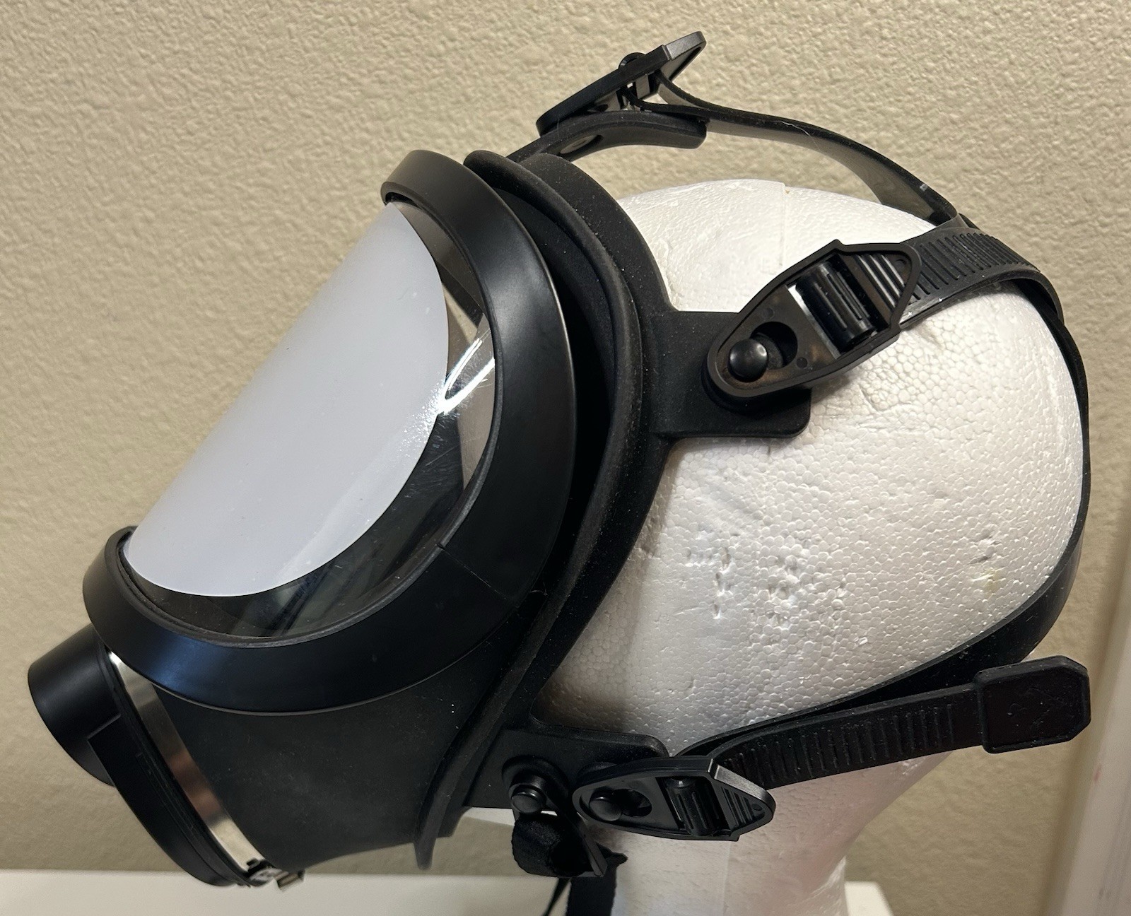 PROMASK Full Face Respirator Mask GB2890-2022 Black Respiratory Protection gallery
