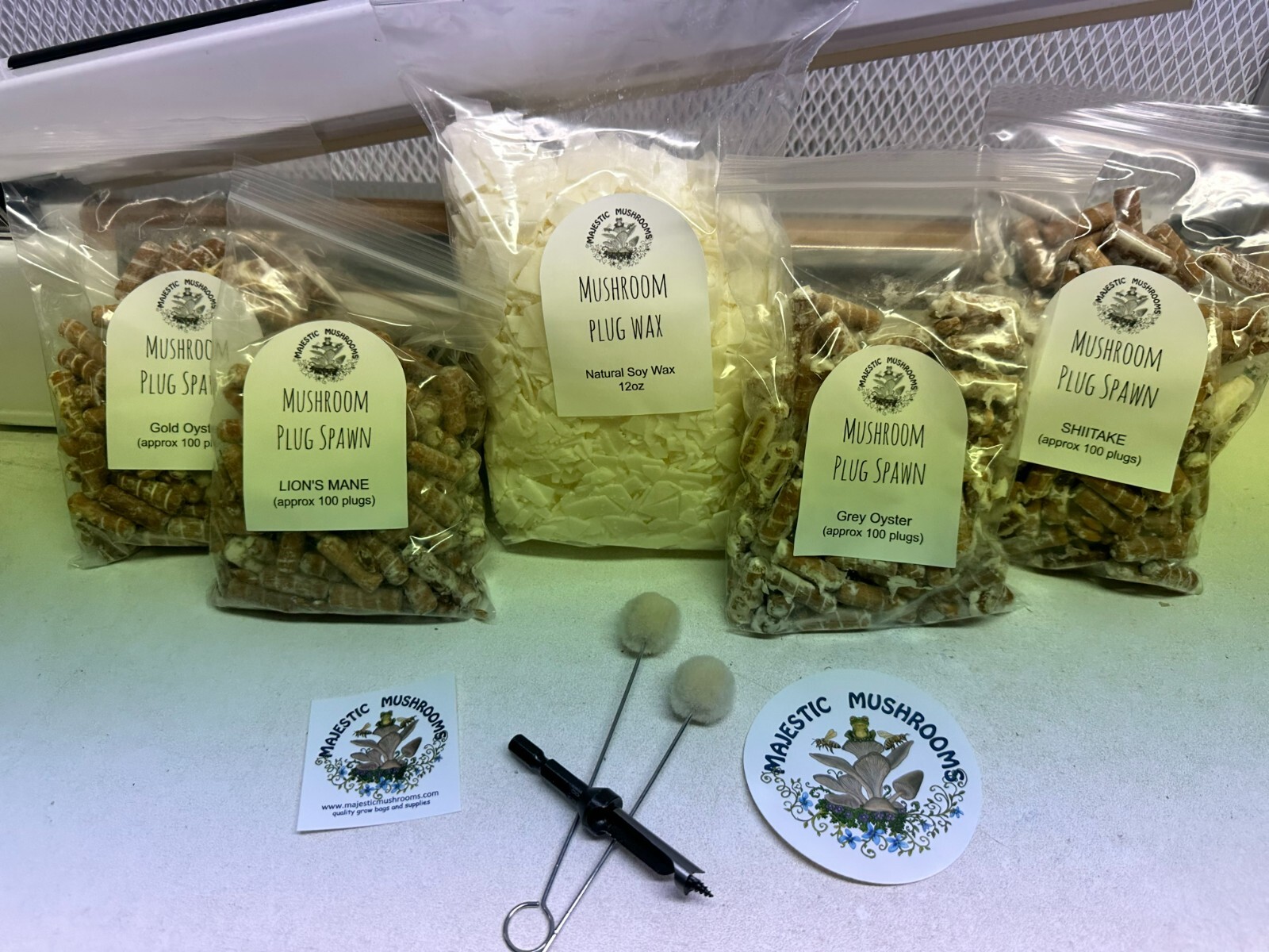 Mushroom plug spawn variety pack & drill/wax combo (4 100 packs) gallery