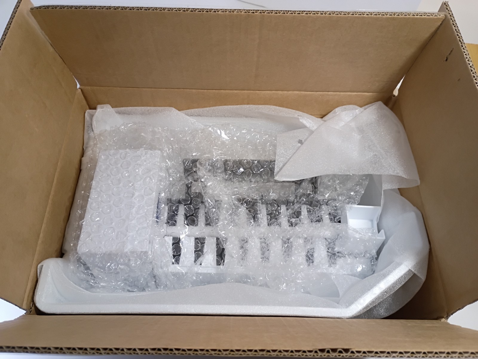 New Midea IM1900MD Automatic Ice Maker for Top Mount Refrigerators gallery