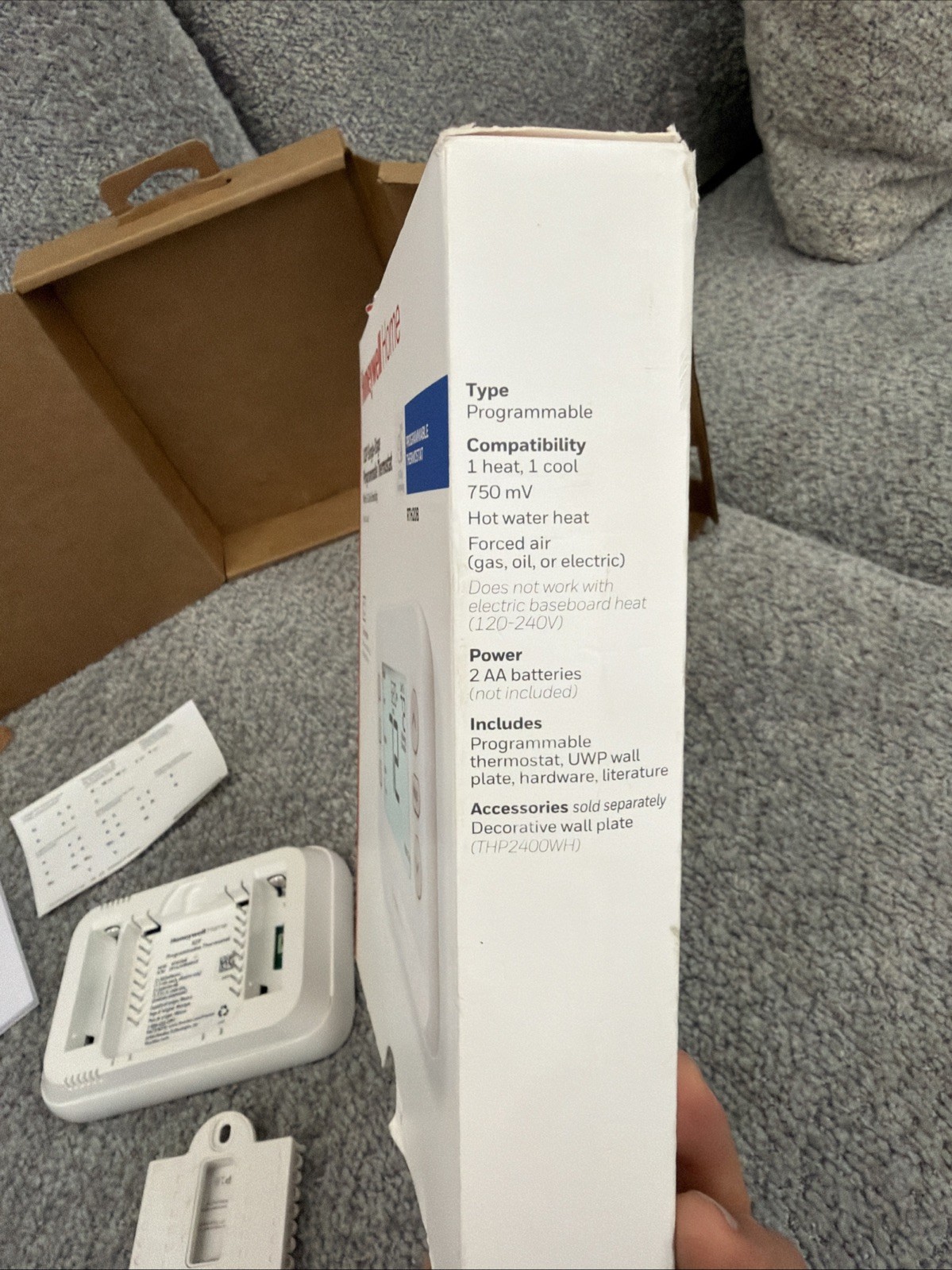 Honeywell X2P Single Stage Programmable Thermostat RTH20B Home 1 Heat/1 Cool NEW gallery