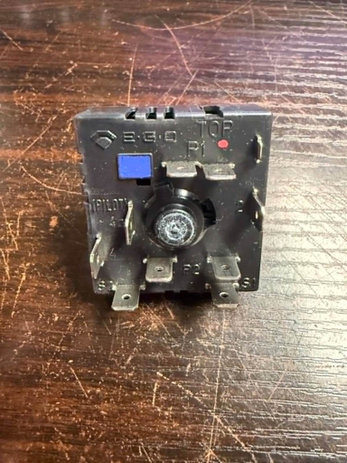 OEM Frigidaire Electric Range Element Switch A17368001 for FCRE306LAFD gallery