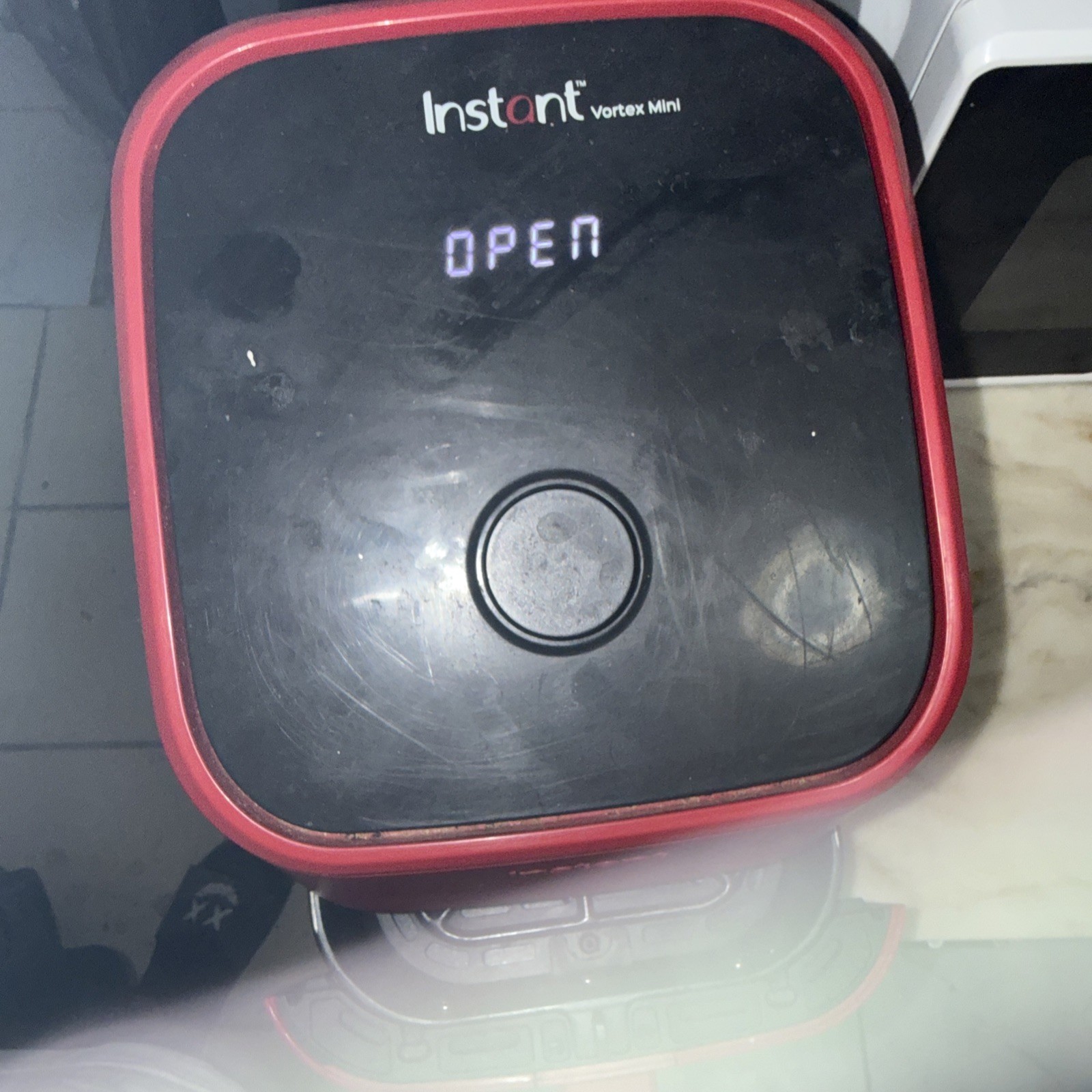 Instant Pot Vortex 2QT Mini Air Fryer 4In1 Bakes/Reheats/Roasts . gallery