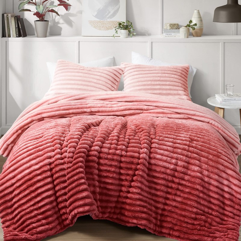 Plush Bedding Reverse Lightweight Velvet Comforter Set Queen King Bed Set 3Piece gallery