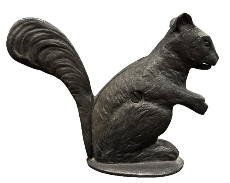 Cast Iron Squirrel Nutcracker Farmhouse Rustic Decor Vintage 2.6 lbs 5" x 7 1/2" gallery