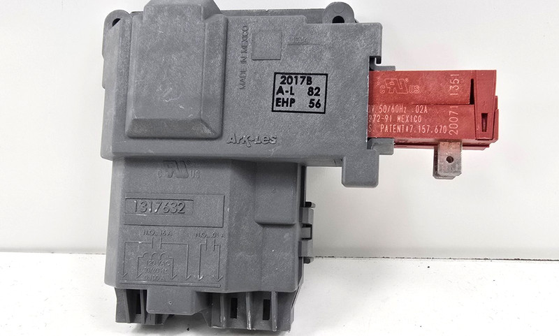 Electrolux Washer Door Lock Switch – Part #131763256 gallery