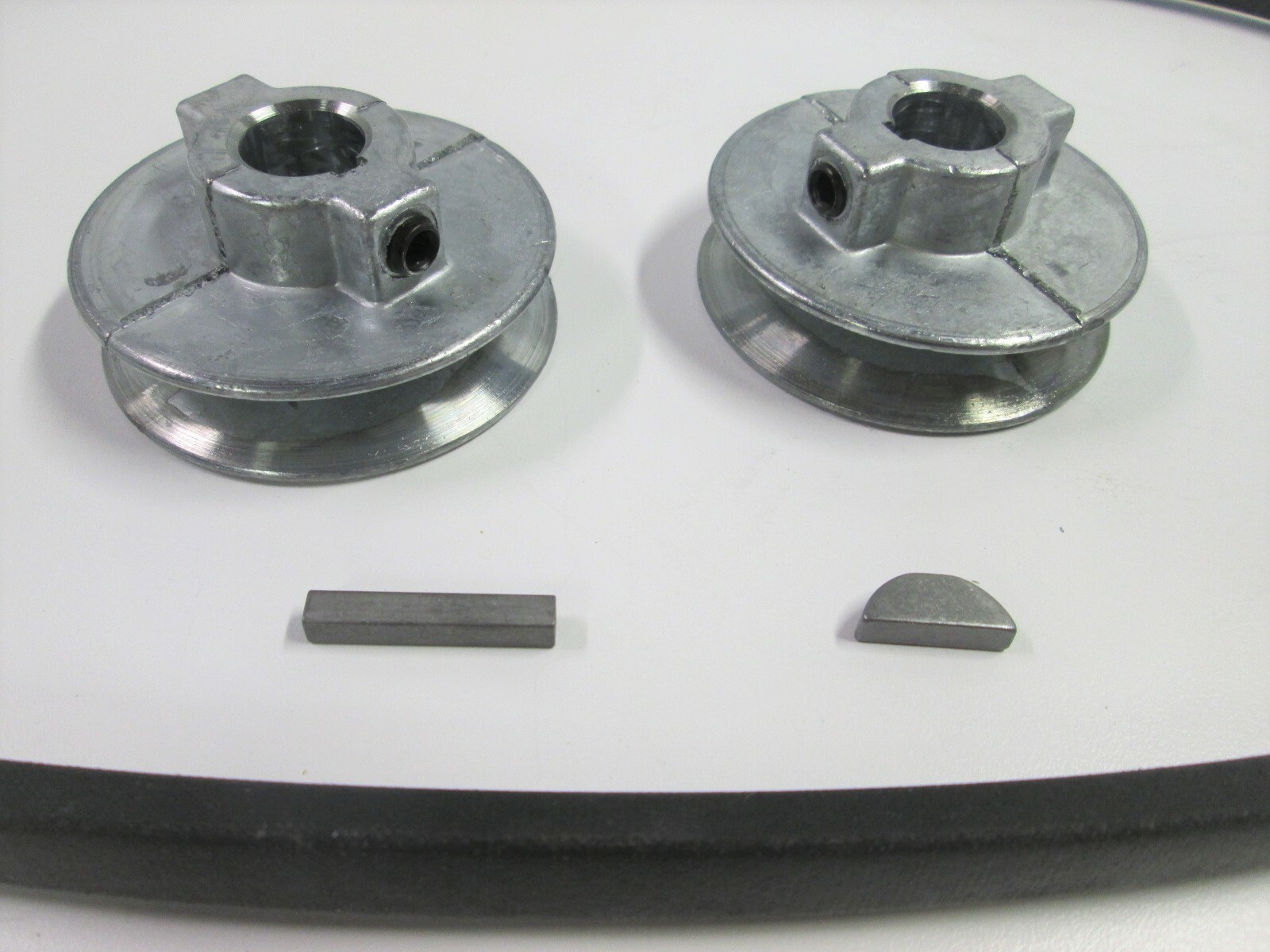 Sears Craftsman 10" Contractor Table Saw V - Belt Kit 2 1/2" Pulley Set & Keys gallery