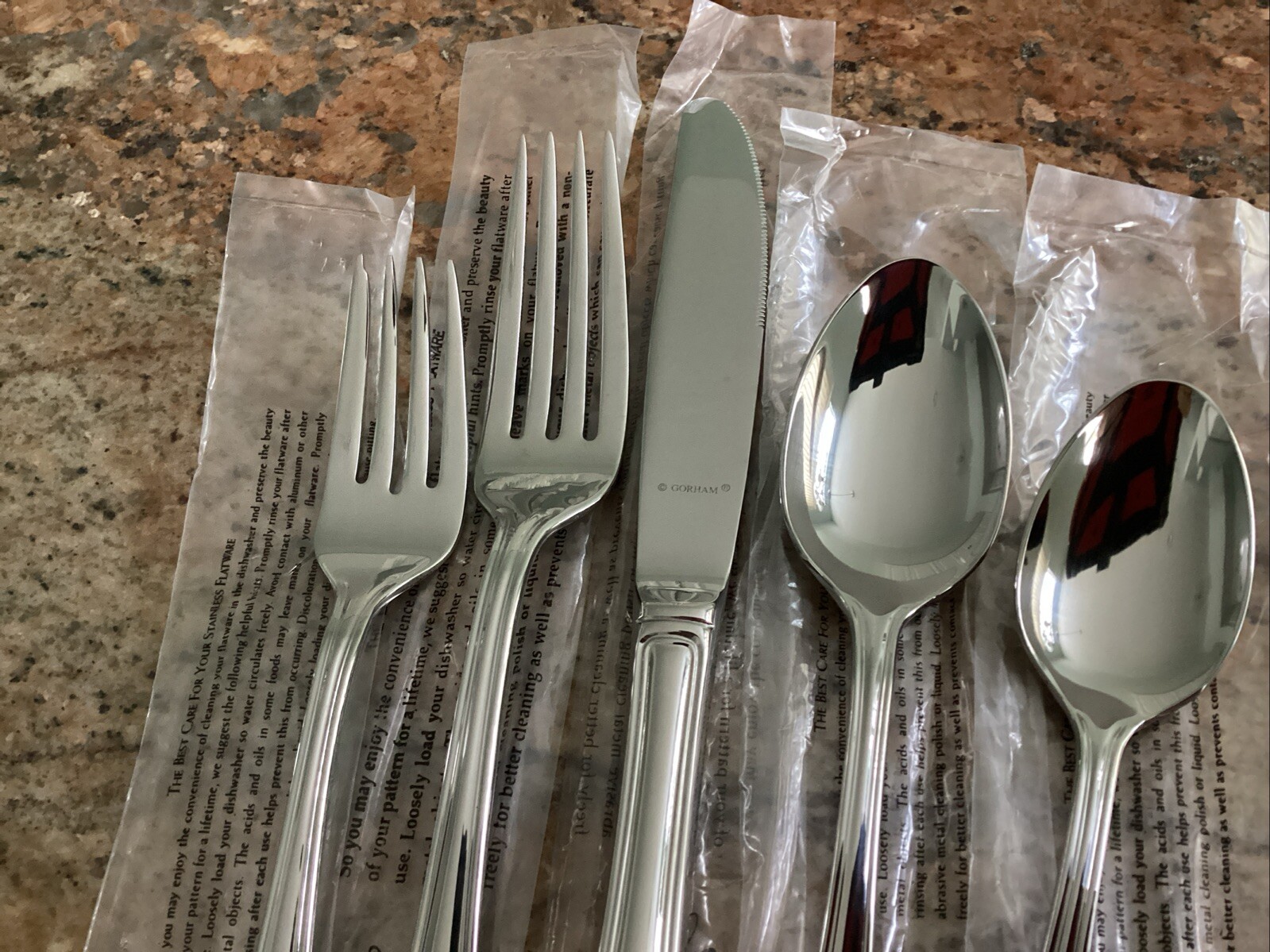 Gorham SHELL Stainless 5 Piece Place Setting (s) Unused 18/8 Flatware Vietnam gallery