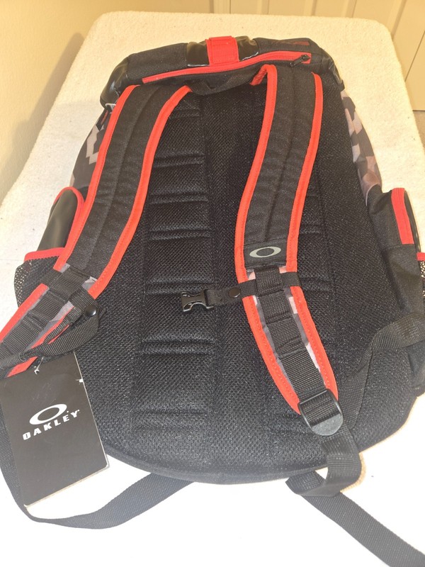 Oakley Backpack Gearbox LX Red Line 3