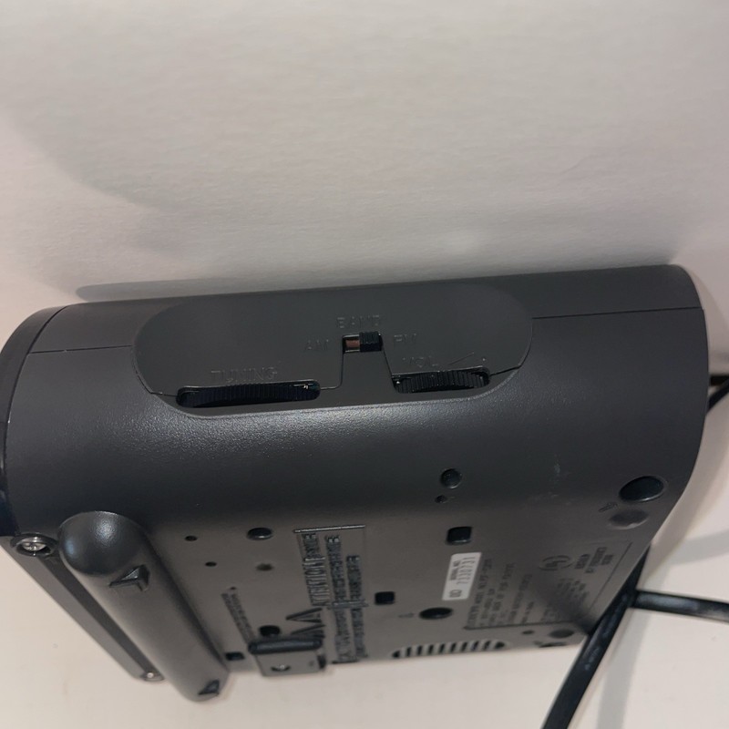 Sony Dream Machine Auto Time Set Working Alarm Clock Radio, Black Used gallery
