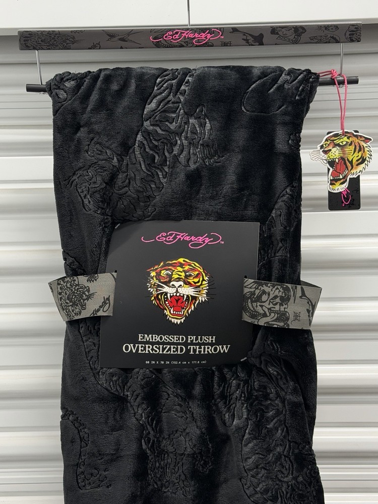 Ed Hardy Oversized BLK Plush Throw Blanket Embossed Tiger Tattoo Art 60" x 70"