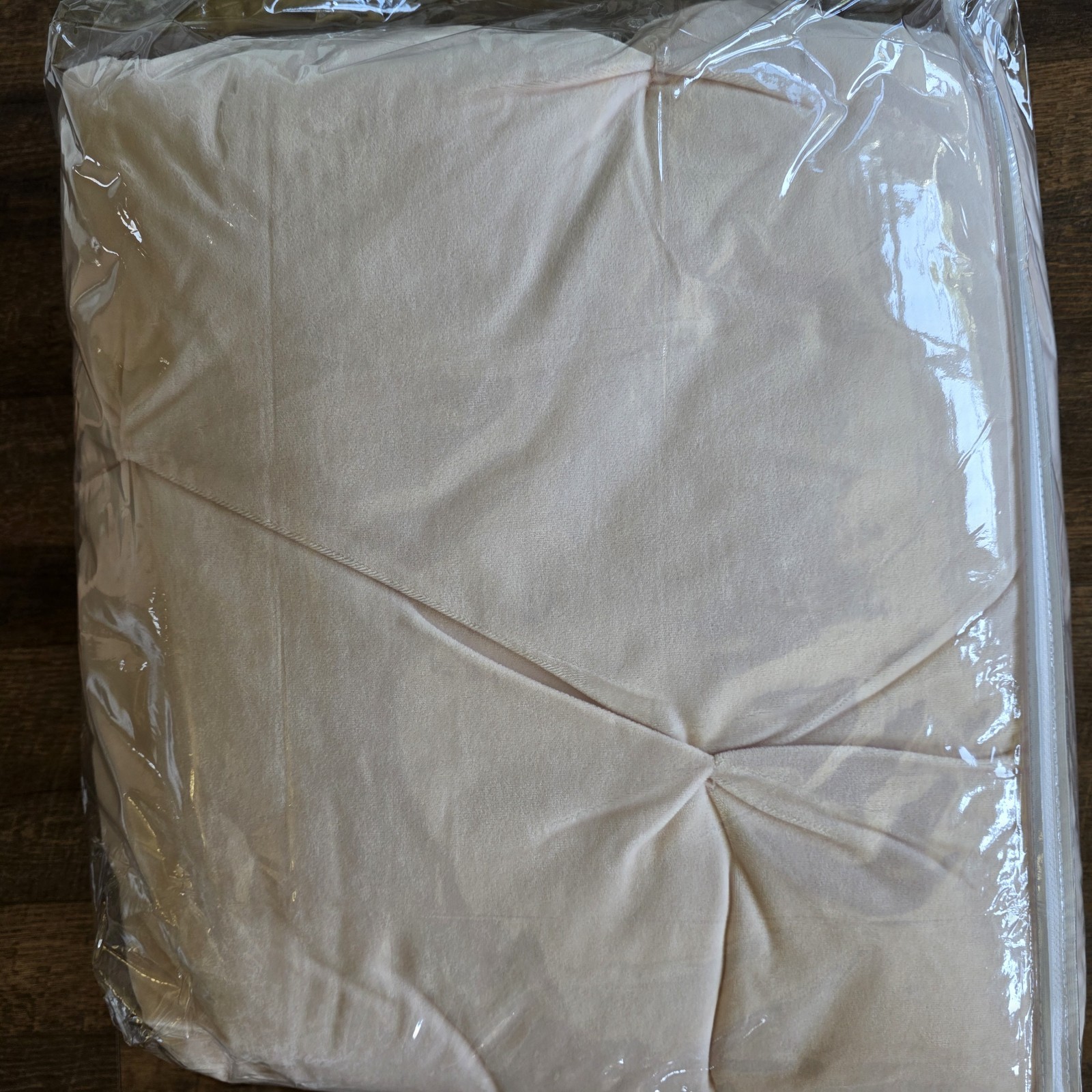 Pottery Barn Microfiber Pintuck Comforter Full Queen Blush Pink Luxury Bedding N gallery