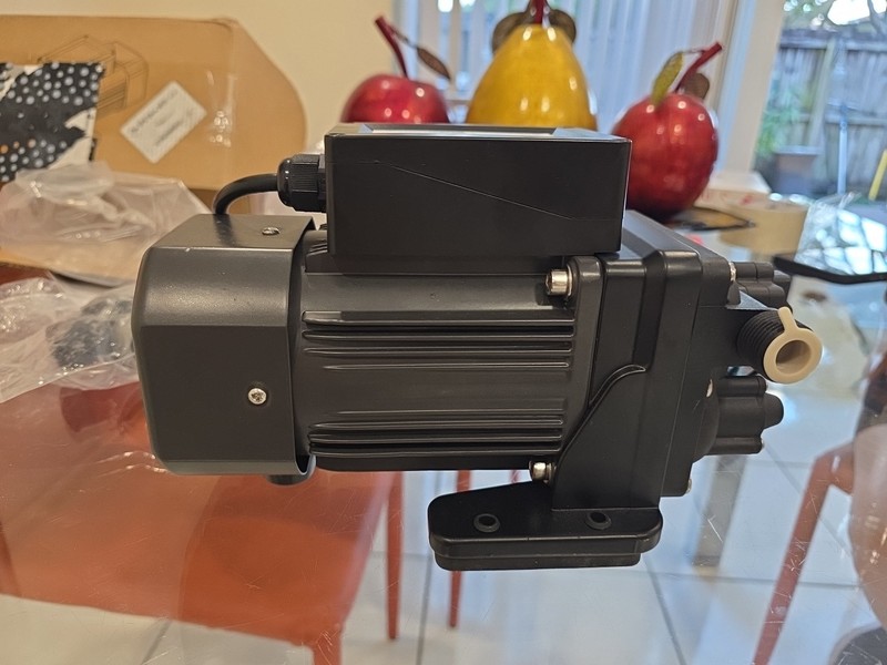 Continuous Duty 110V Brushless Water Pump, 6GPM 55PSI 4 6.0 GPM-55 PSI-110 V gallery