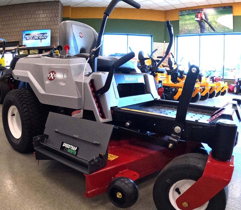 Speedtrap® Chute Blocker Exmark® Quest® E/S Series (50" & 54")90 Second Install gallery