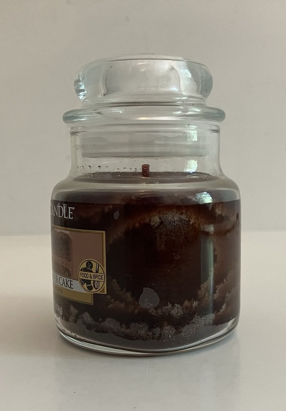 Yankee Candle Chocolate Layer Cake 3.7 Oz Small Jar New gallery