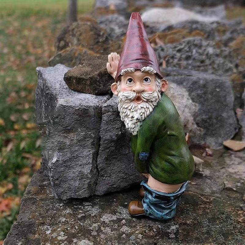 Creative Urinating Gnome Statue Resin Crafts White Bearded Old Man Dwarf Sculptu gallery