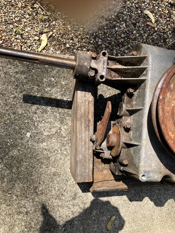 USED PEERLESS (Tecumseh) 5-SPEED TRANSAXLE FOR JOHN DEERE 160/170 Garden Tractor gallery