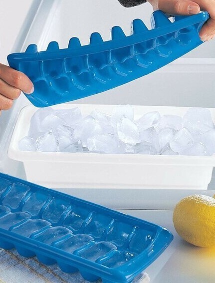 4-Pack Stackable Ice Cube Trays BPA Free 12 Cubes Each White & Blue Multi-Use gallery