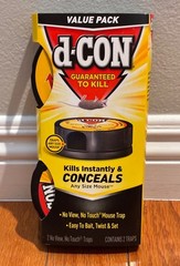 d-CON No View No Touch Covered Mouse Trap 2-Pack | Child & Pet Safe | NEW