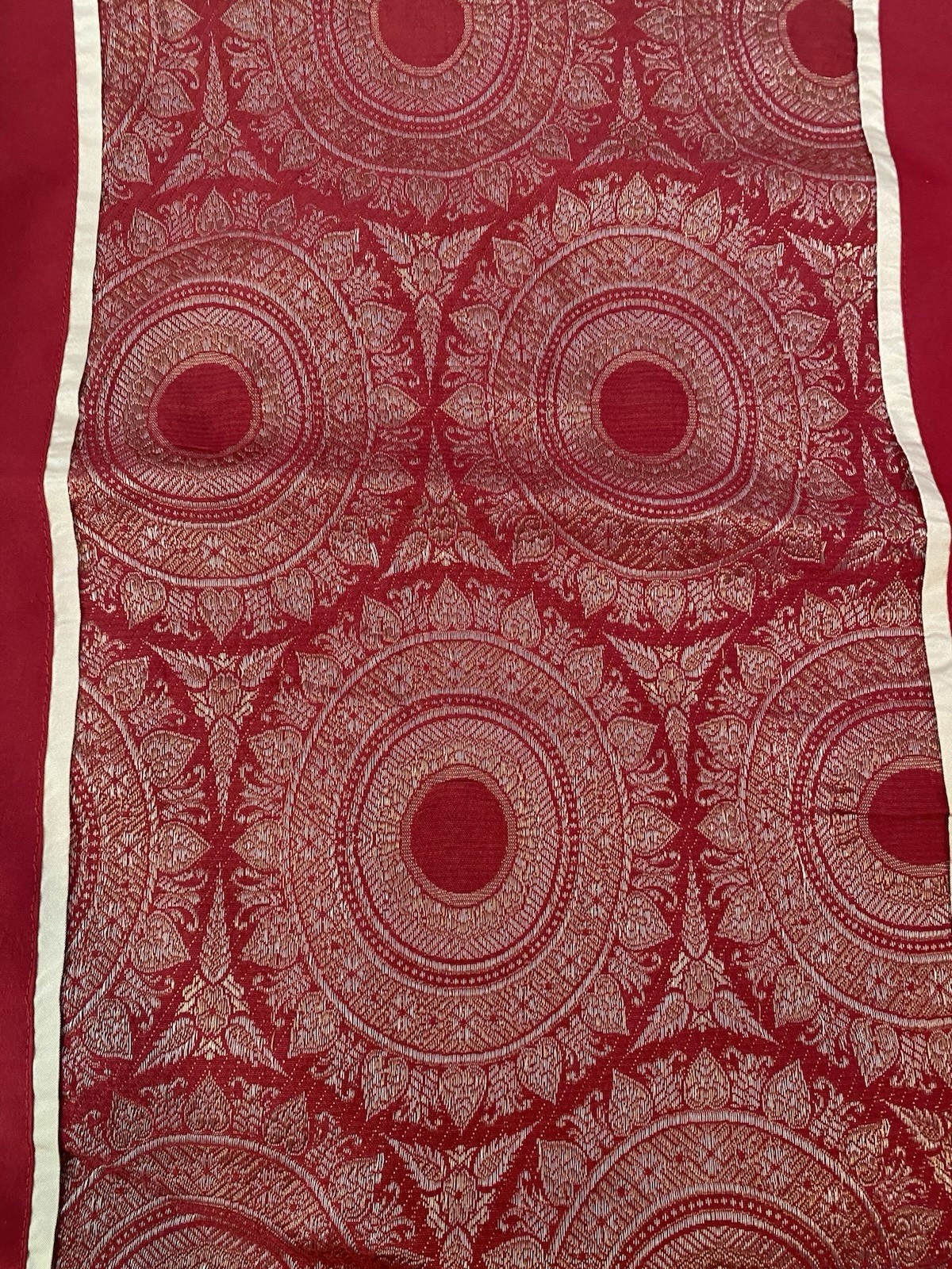 Brocade Mandala Pattern table mats Set of 6 gallery