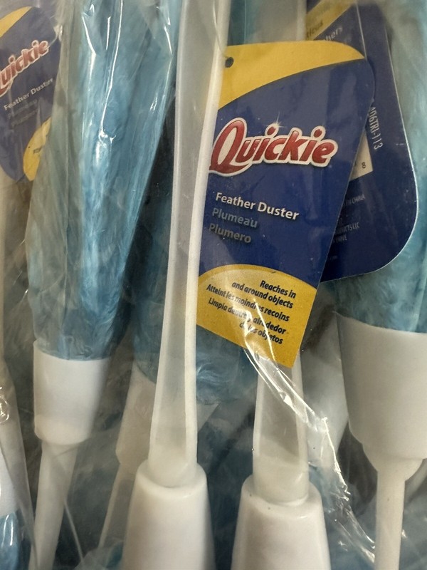 Quickie #406 (6 PACK) Feather Dusters gallery