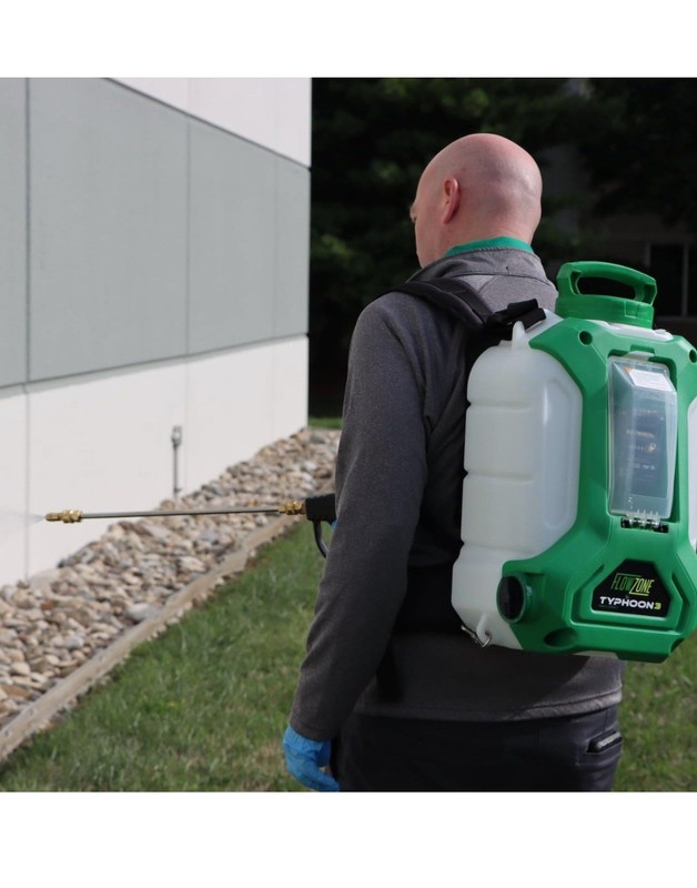 FlowZone Typhoon 3 Variable Pressure, Battery Backpack Sprayer 4-Gallon gallery