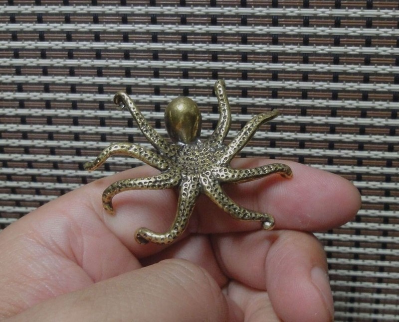 Vintage Style Solid Brass Pure Copper Sea Animal Octopus Figurine Statue gallery