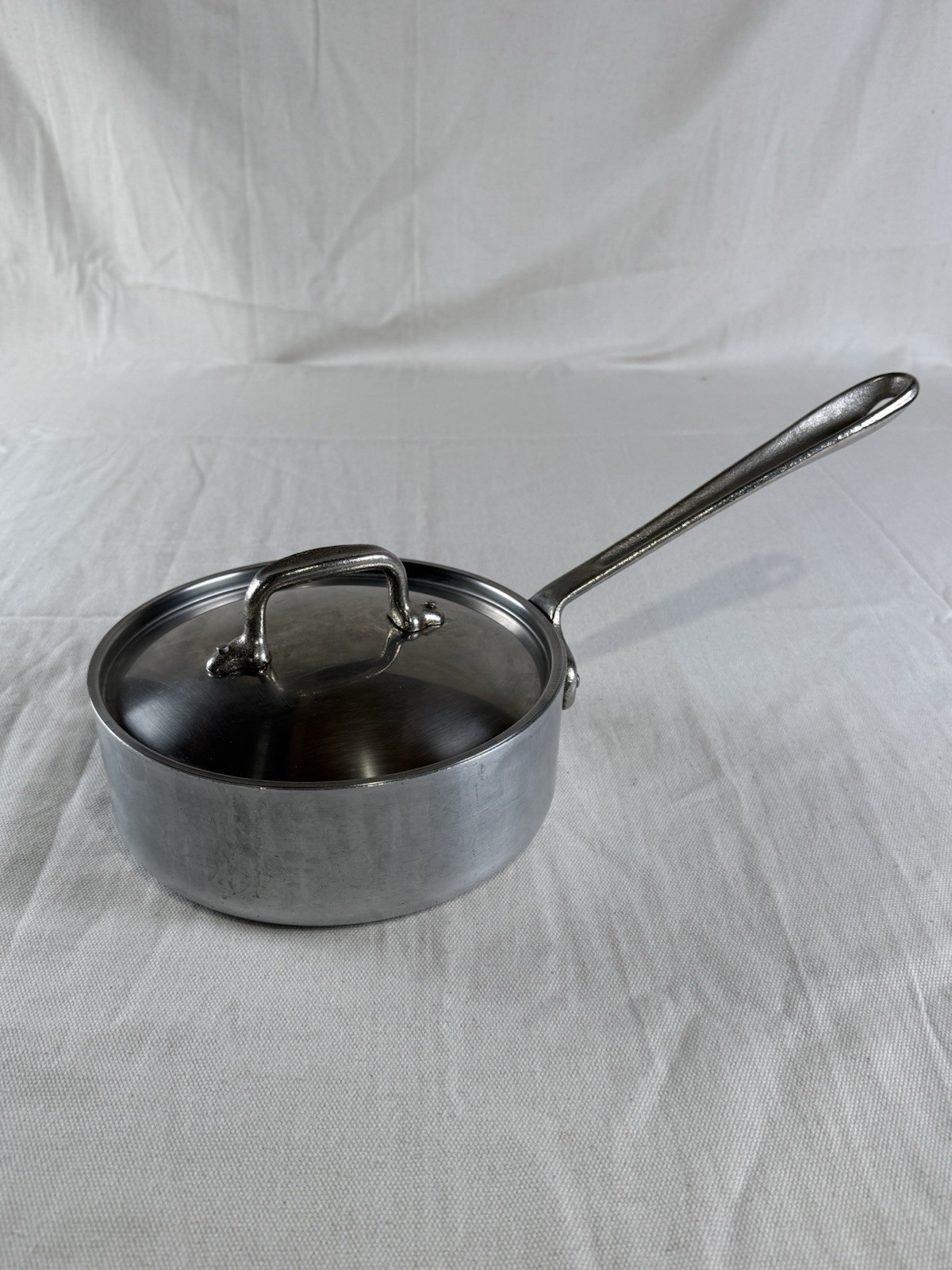 All Clad Master Chef 202 1/2 Saucepan with Lid 2.5 QT gallery