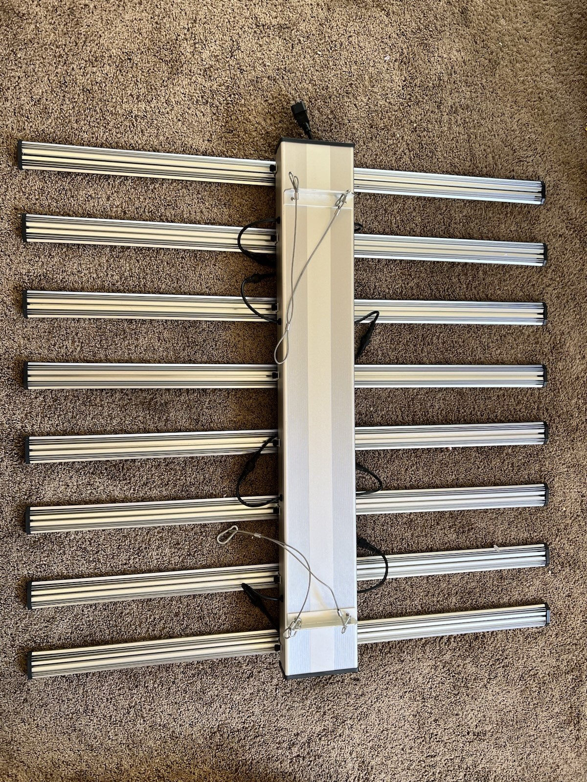 Spectre Phaser x660 Pro LED Grow Light Full Spectrum gallery