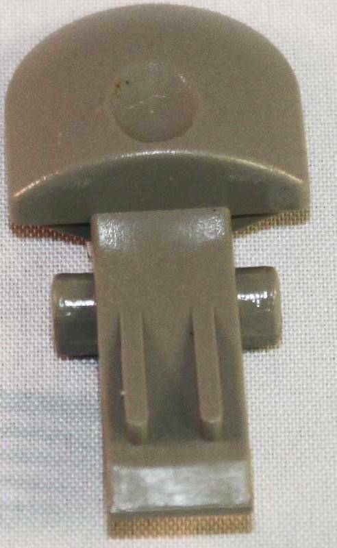 ELECTROLUX GUARDIAN WAND & GRIP CLIP (PT# EL 48138) LOC-B SHF-7 BIN-29 gallery