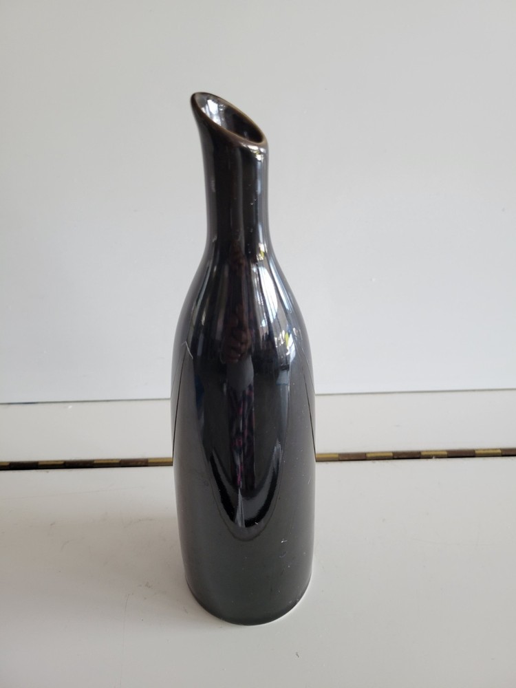IRIDESCENT BLACK BUD VASE SOLID DESIGN SLANTED MOUTH 9 INCHES