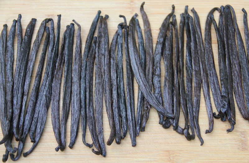 MADAGASCAR Vanilla Beans Extract Grade B (Perfect for Extract!) gallery