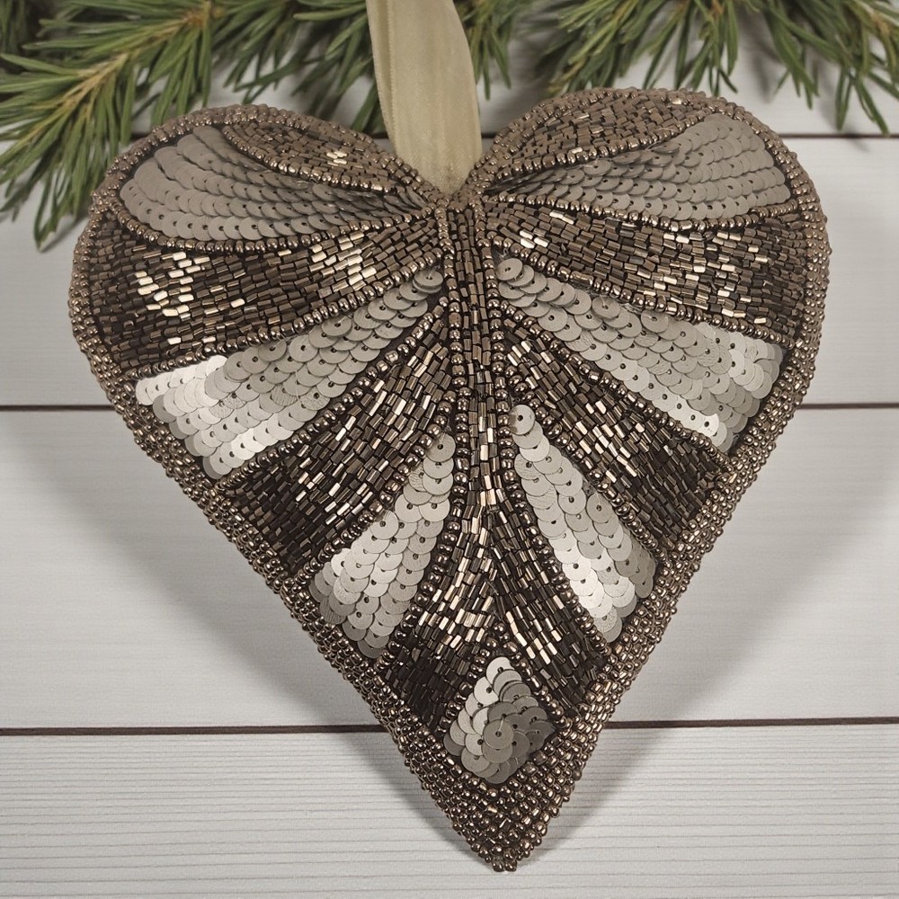 Silver Matte Sequin & Beaded Puffy Heart Hanging Valentine's Day Door Pillow 6"