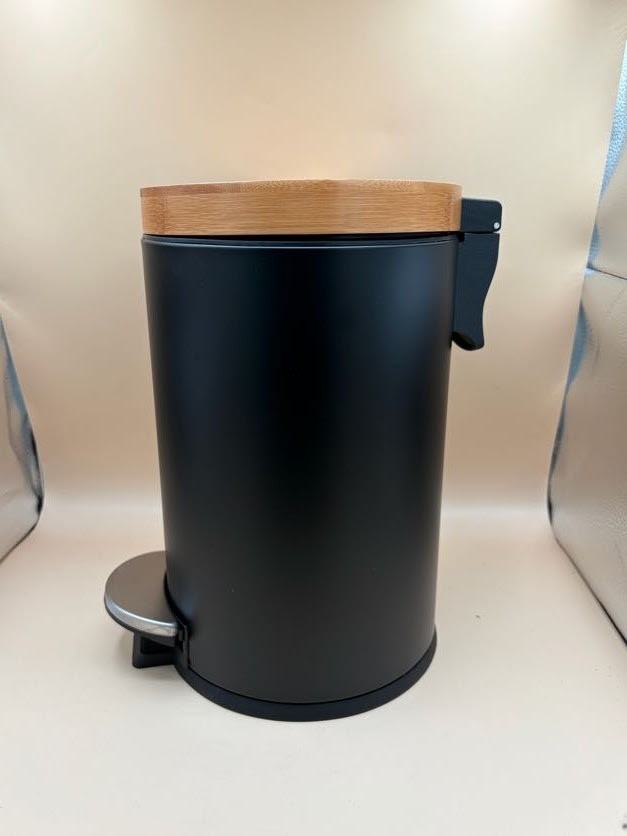 SunnyPoint Elite Bamboo Lid 4.5 Liter / 1.2 Gallon Round Trash Can - Black gallery